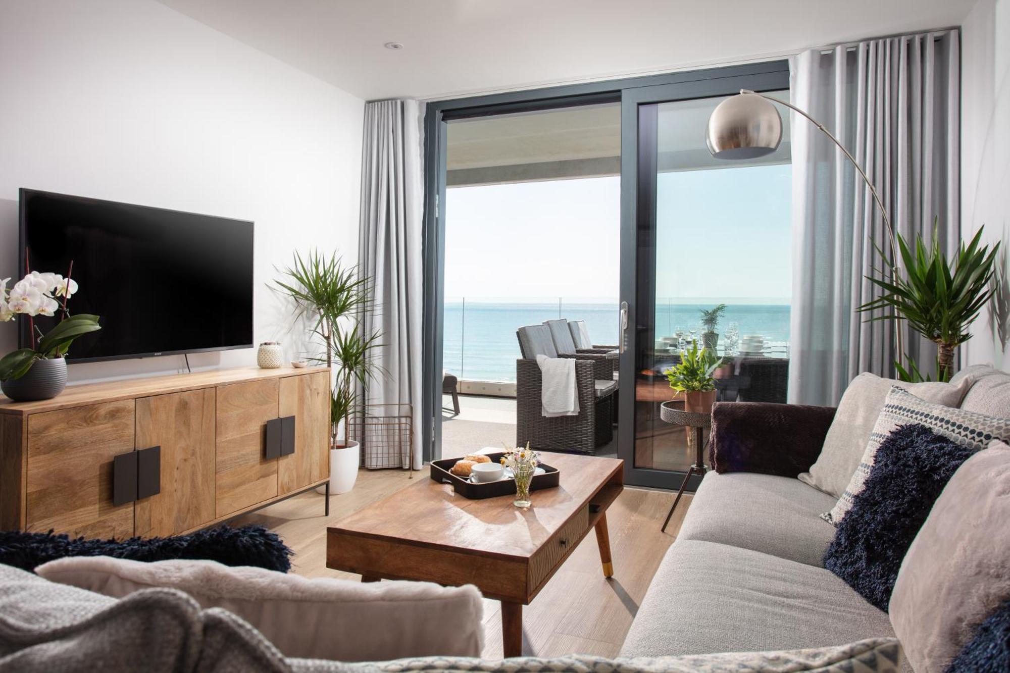 St Michaels The Liner Apartment Falmouth Room photo